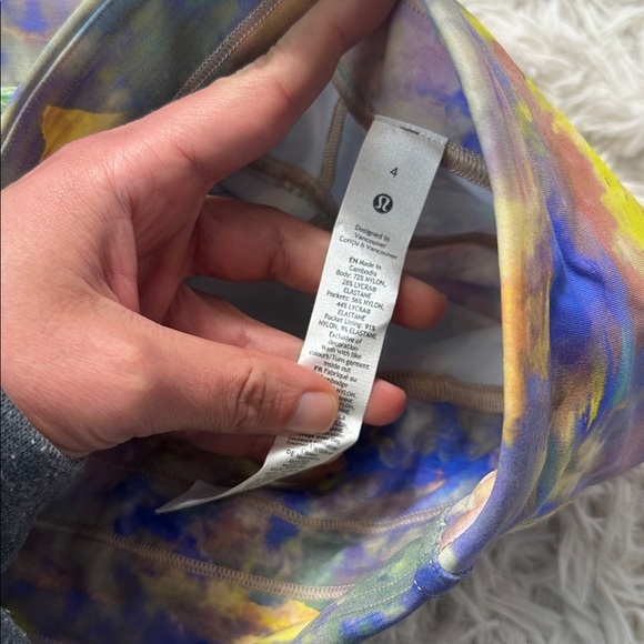 Lululemon Cargo Super-High-Rise Hiking Short 8" Altered Nature Multi - Picture 4 of 6